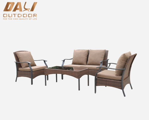 leagann tolg múnla nua comhrá troscán lasmuigh RatánComment tolg loveseat